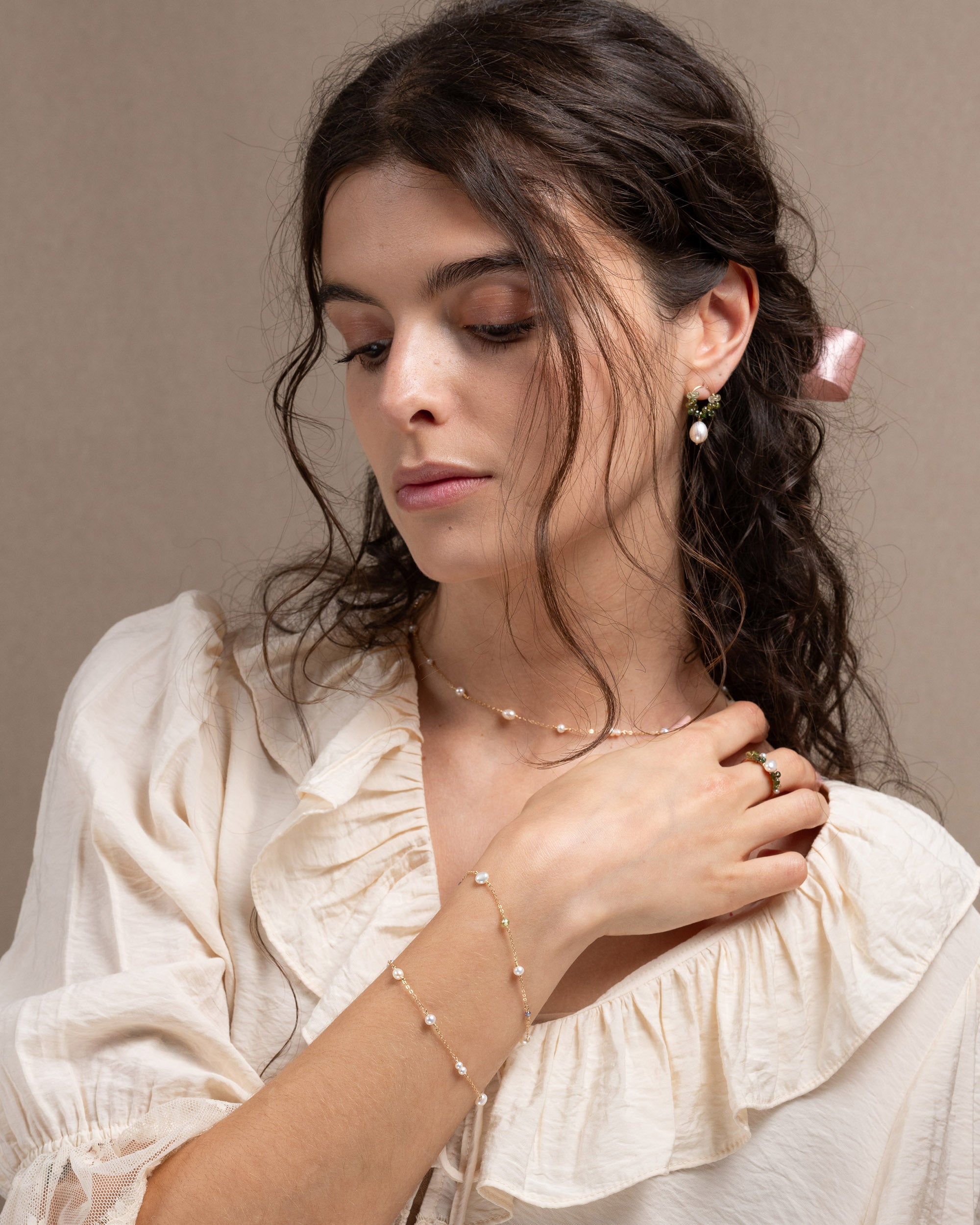 Lueur no. 2 | Peridot, Zircon & Freshwater Pearl Bracelet