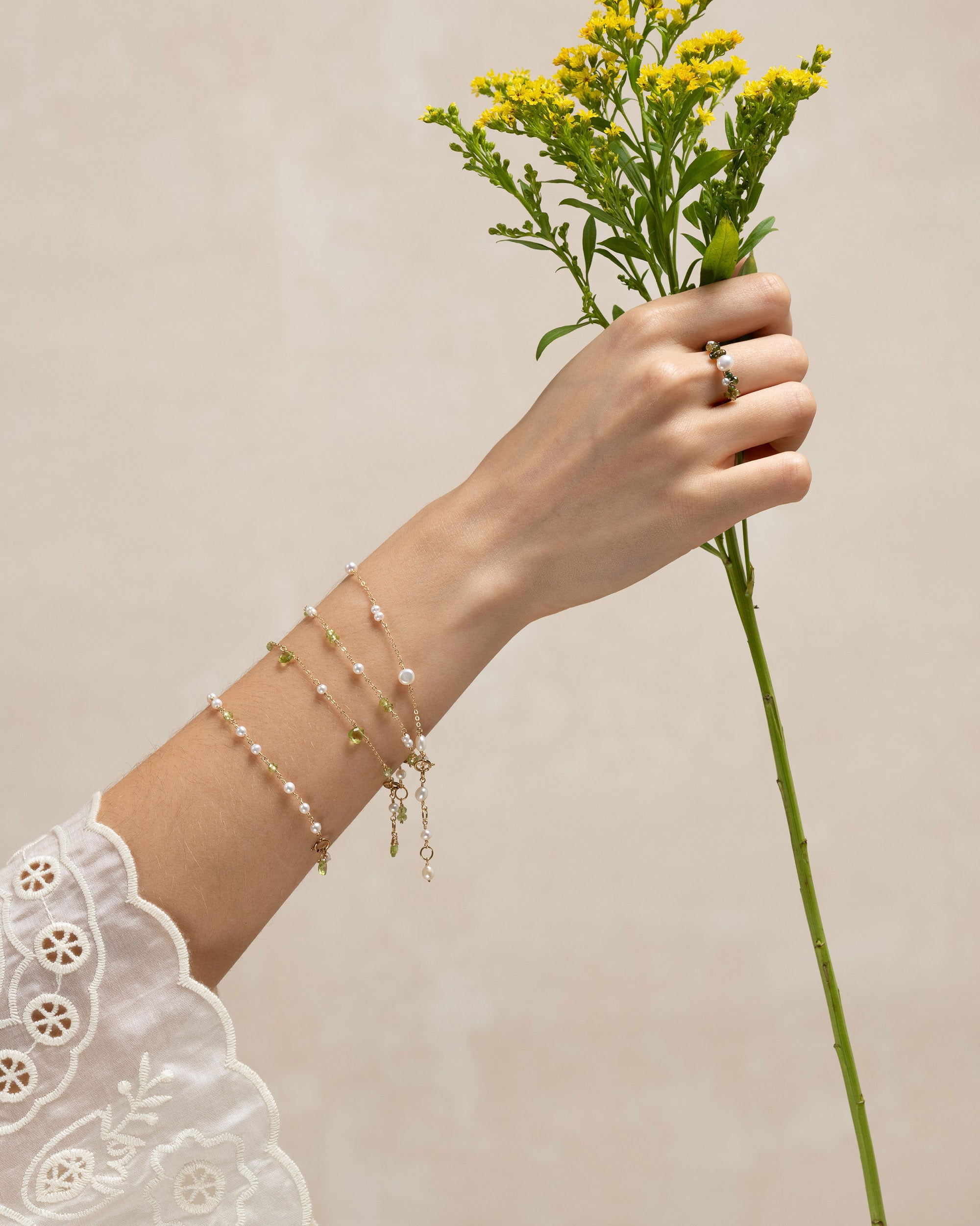Lueur no. 6 | Peridot Briolette & Pearl Bracelet