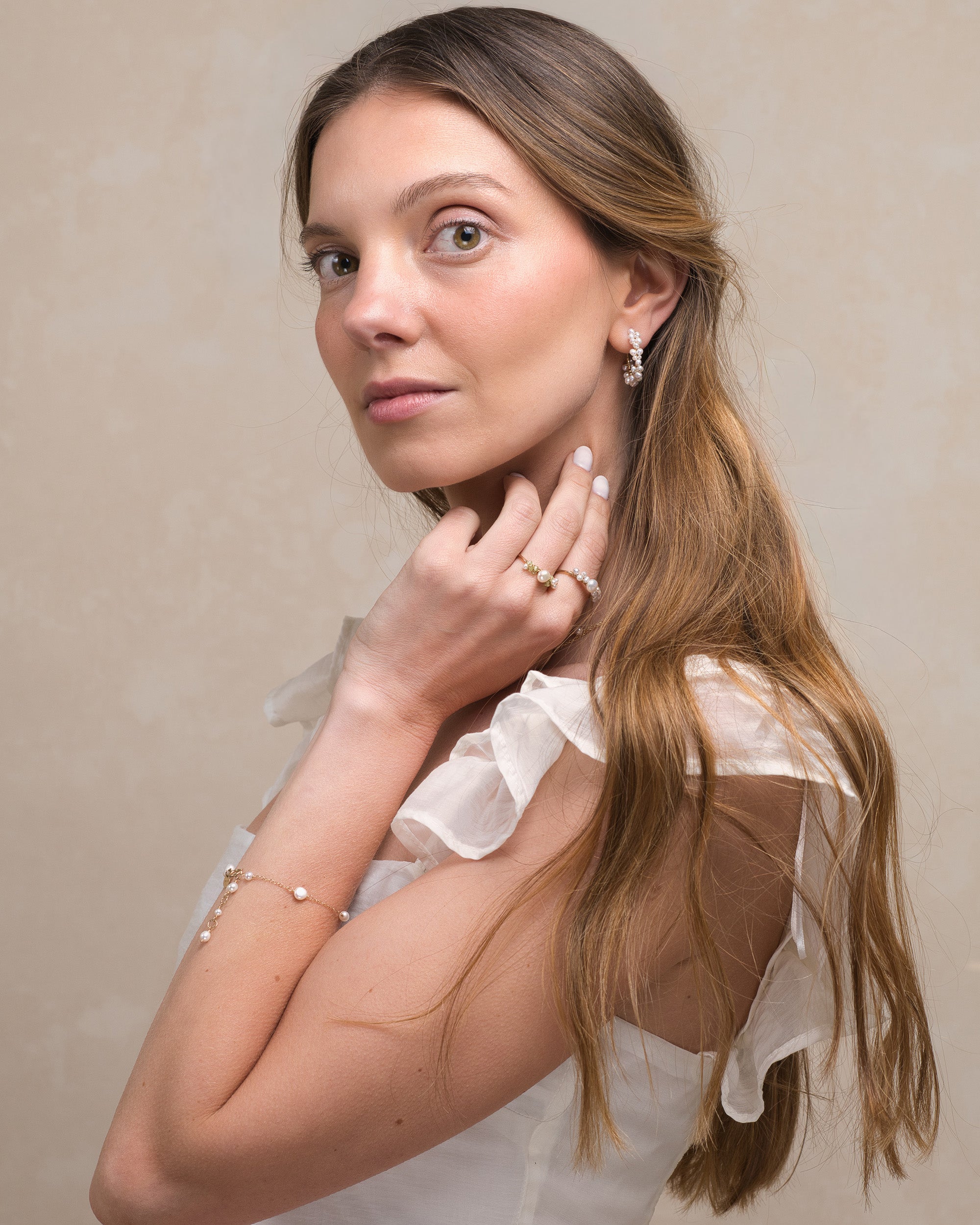 Lueur no. 8 | Peridot & Baroque Pearl Ring