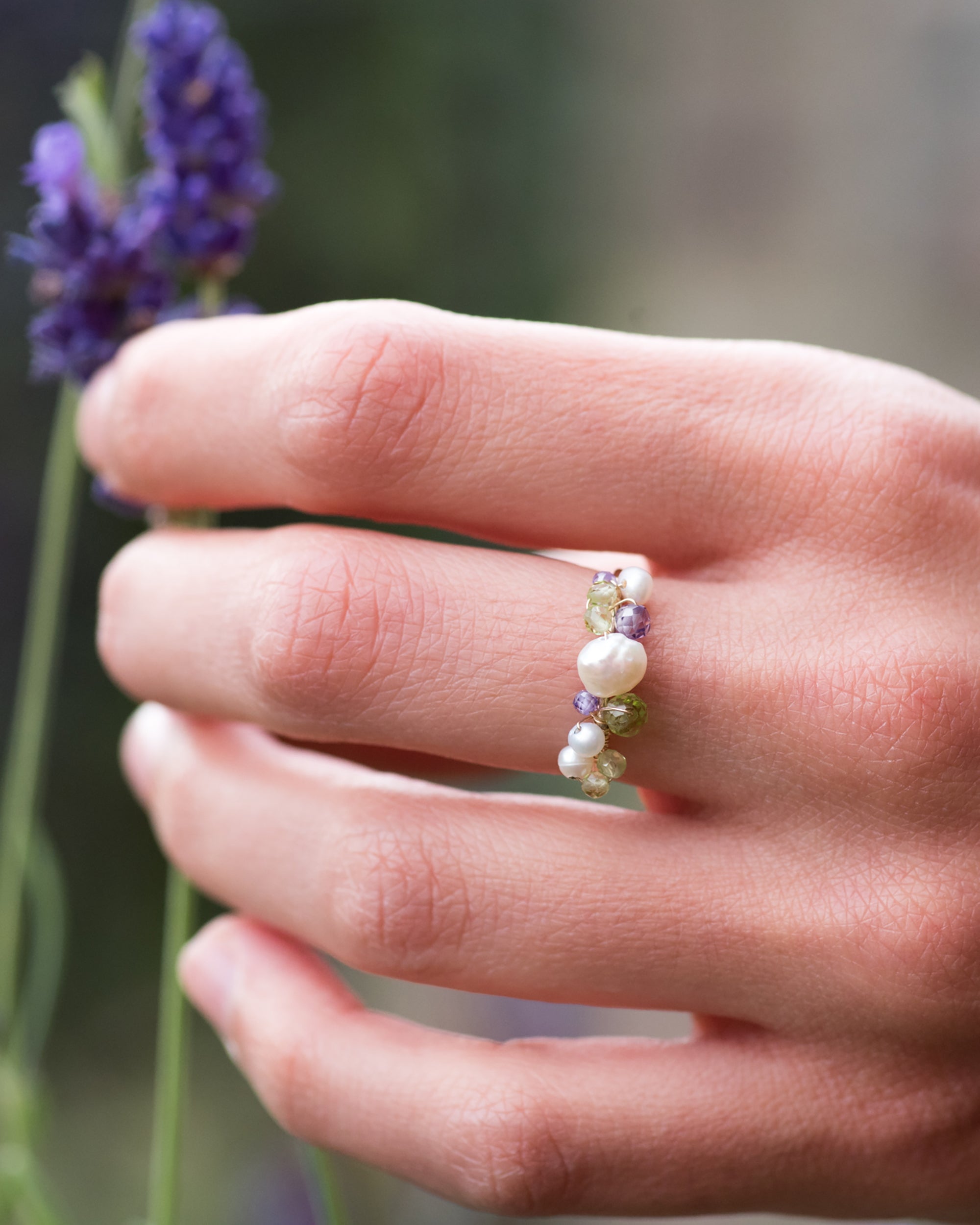 Lueur no. 7 | Peridot, Zircon & Baroque Pearl Ring