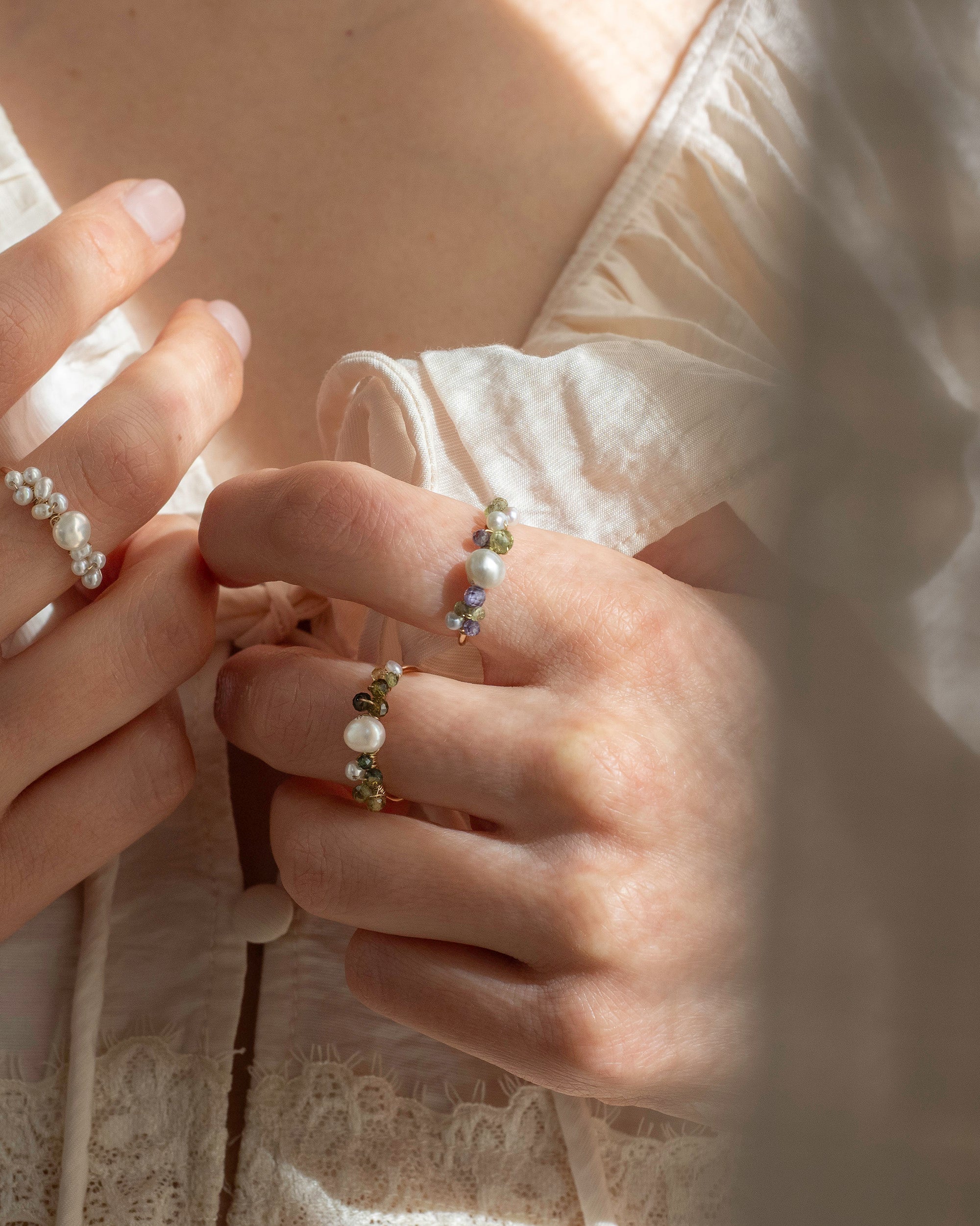 Lueur no. 7 | Peridot, Zircon & Baroque Pearl Ring