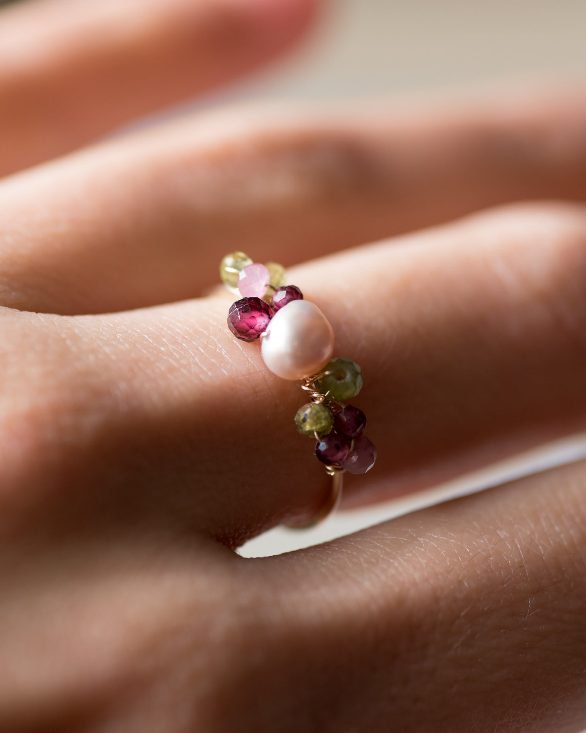 Jardin no. 31 | Tourmaline, Garnet & Pearl Ring